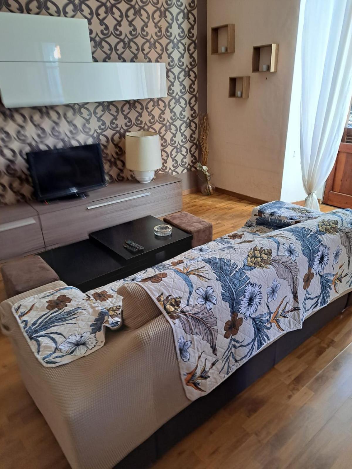 Appartamento Eleonora Sulmona Esterno foto