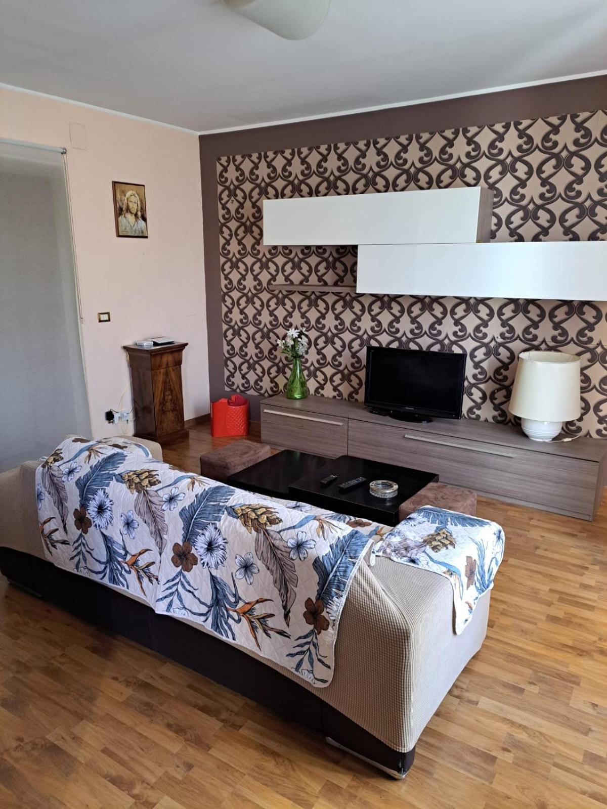 Appartamento Eleonora Sulmona Esterno foto